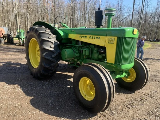 1959 John Deere 830